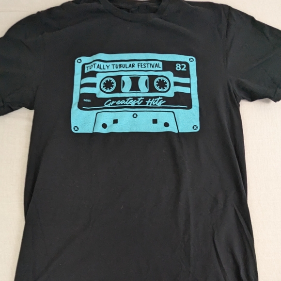 Totally Tubular 80s 2024 Concert Tour Tee with Line Up On Back Medium - Picture 4 of 6